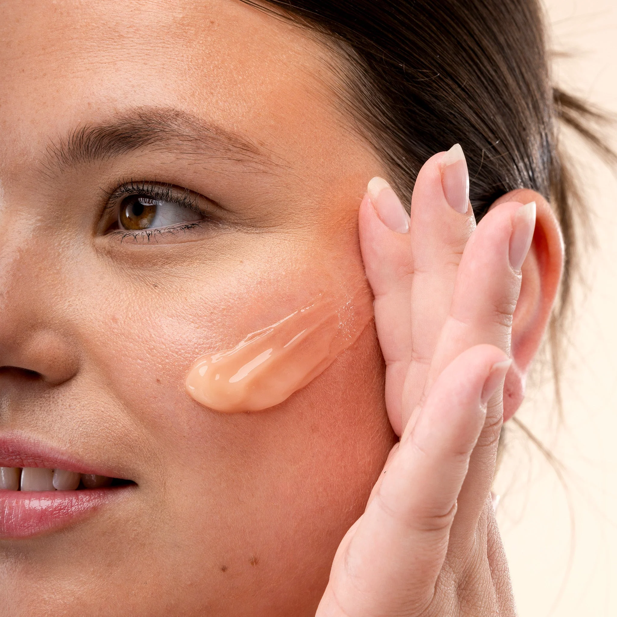Vitamin C Glow-Boosting Moisturiser - Image 3